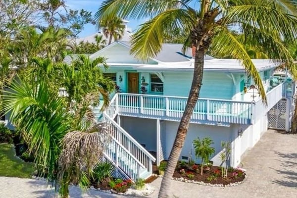 Step Inside Six Striking Homes This Weekend