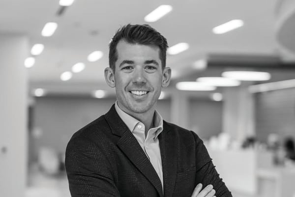 Coastal Orthopedics - Dr. Puzzitiello The Face of Orthopaedic Sports Medicine Surgery