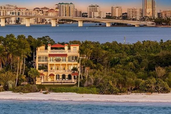 Gulf-Front Lido Shores Estate Sells for $15 Million in One of the Regions Biggest Deals of the Year